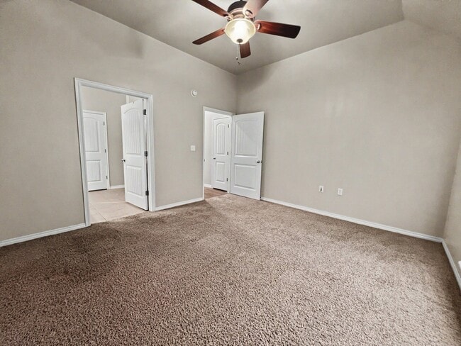 Photo - 1212 Jeannie Ln