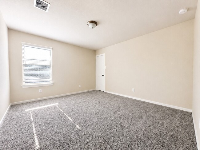 Photo - 21018 Camberwell Beauty Ln