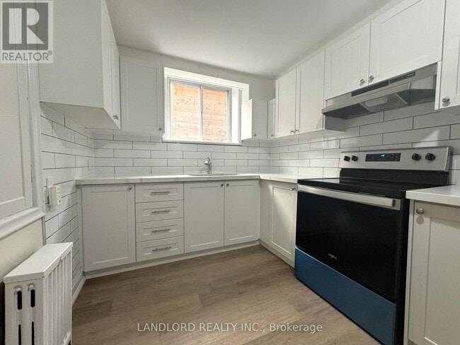 Photo - 155 Stanley Ave Unité 1