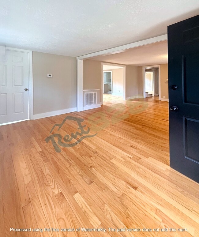 Photo - 85 Pennwood Ln