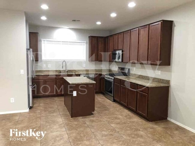 Photo - 7729 S 37th Way