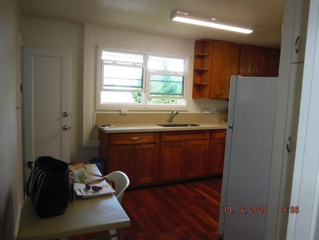 Photo - At Home in Manoa 2/1/1