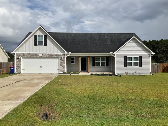 This stunning home offers seamless blend o... - This stunning home offers seamless blend o...