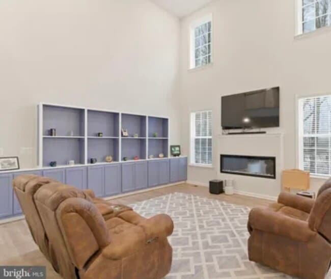 sala de estar - 10910 Meridian Hill Way