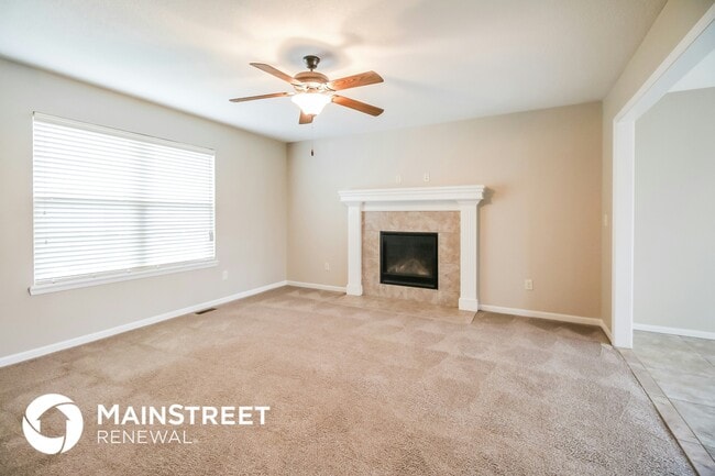 Photo - 404 192nd St