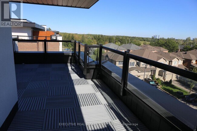 Photo - 9580 Islington Ave