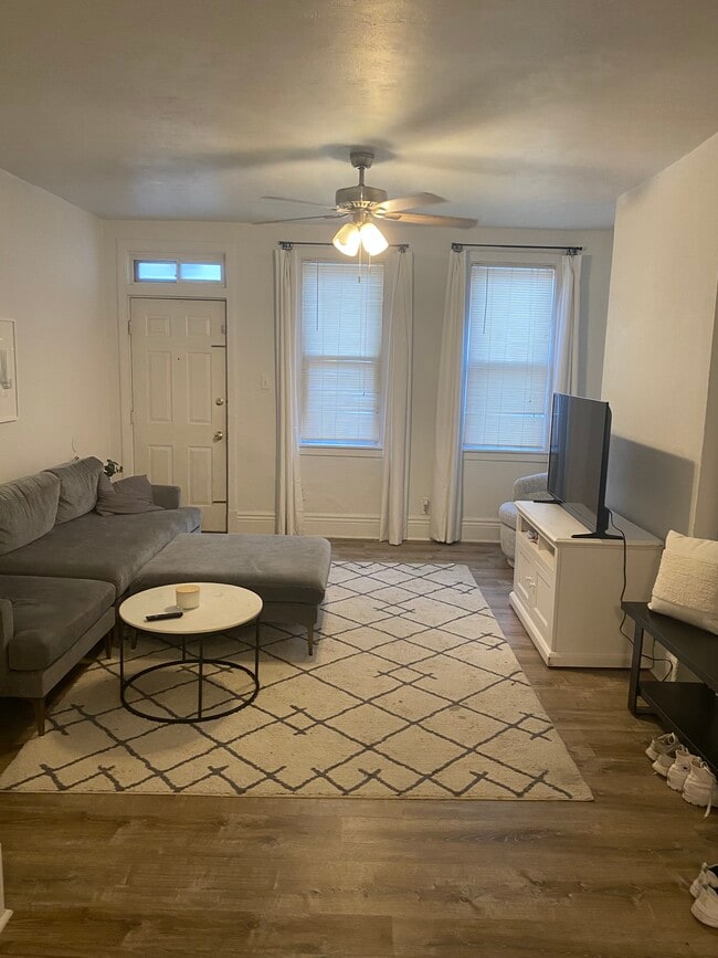 Photo - 2109 Jane St