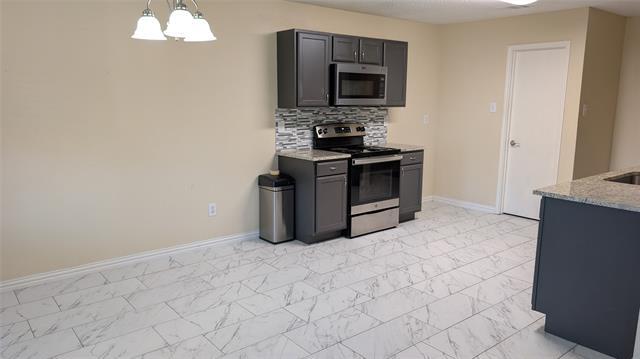 Photo - 1303 W Coral Reef Ln