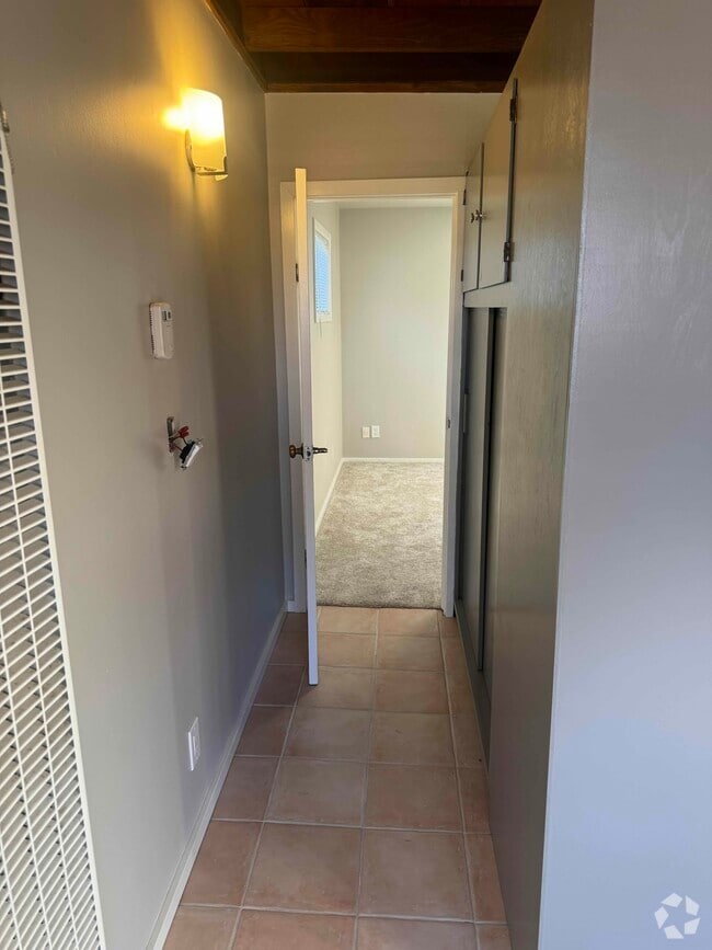 Building Photo - 211 13th Ave Unit 211A Rental