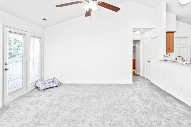 Photo - Huntersville Commons