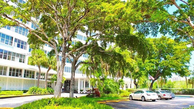 Photo - 7441 Wayne Ave Unit 1P