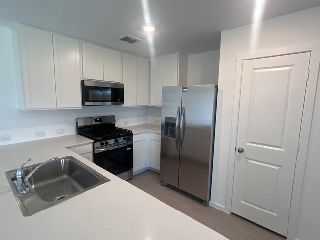 Photo - 4221 Jutland Dr