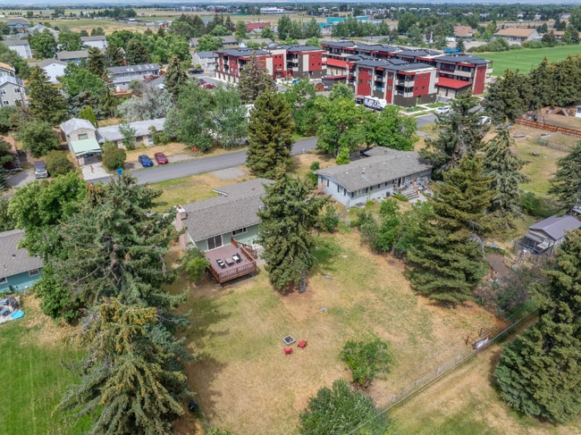 Photo - 1608 Alder Ct