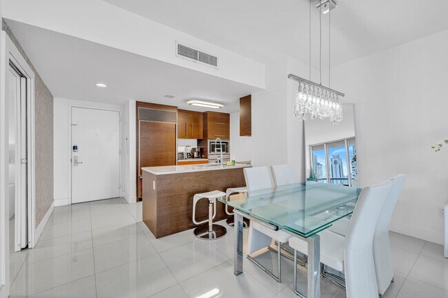 Photo - 485 Brickell Ave Unit SI ID1520389P