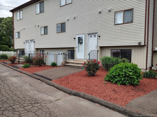 Photo - 790 1st Ave Unidad 16 Rental