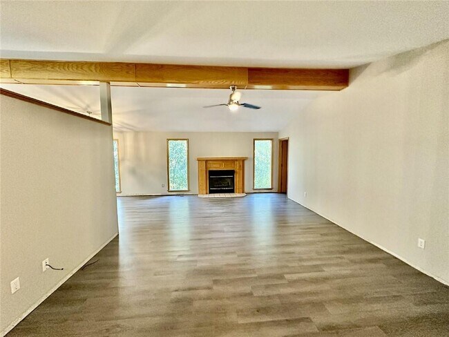 Photo - 25 N Cerney Ln