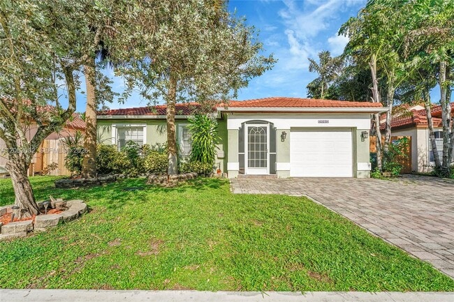 Photo - 5520 NW 49th Ave