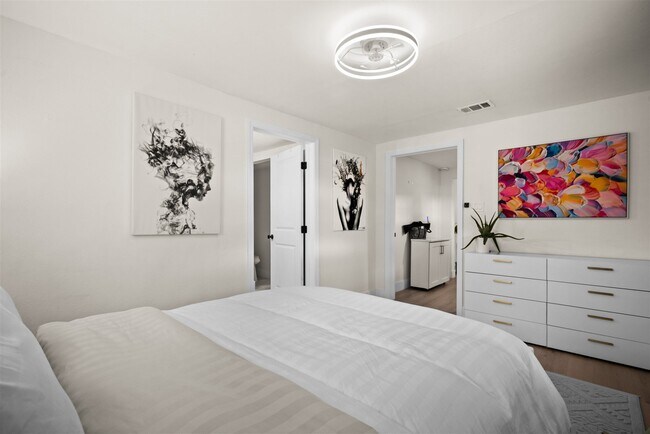 Photo - 3406 W Leroy St