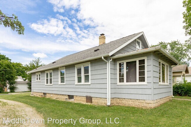 Photo - 3 br, 1 bath House - 1130 W Abbott St