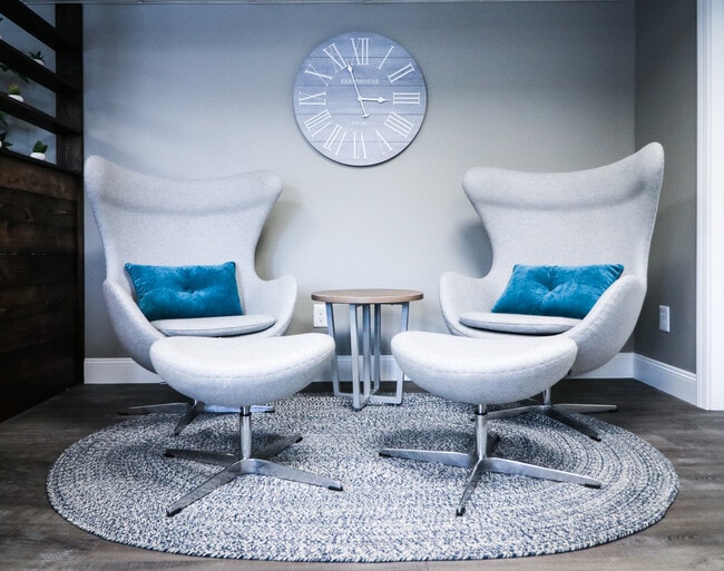 Social Lounge