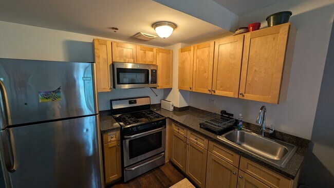 26-27 2nd St Unit 5G