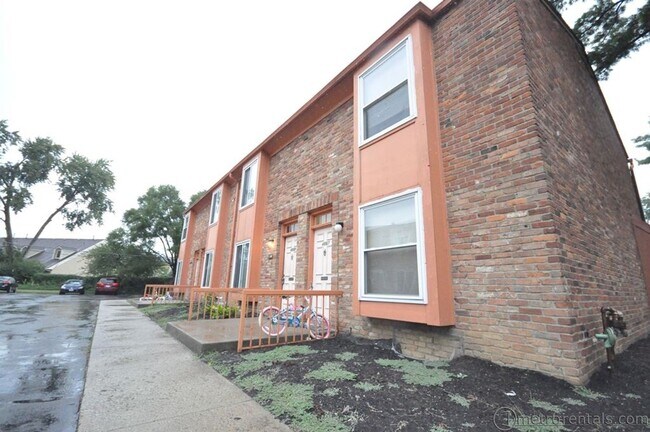 4873-4873 Moreland Dr Unit 4867 Moreland Drive West