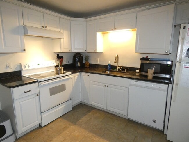 Photo - 37 South St Unit 6