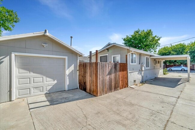 Photo - 5820 Dewey Blvd