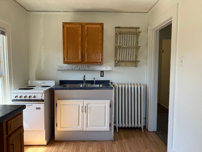 Photo - HATCH AND YOUNG 722 Unidad 2