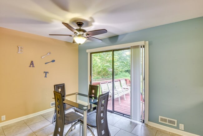 Building Photo - 4152 Sawyer Rd