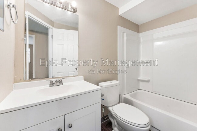 Photo - 1030 Montie Rd