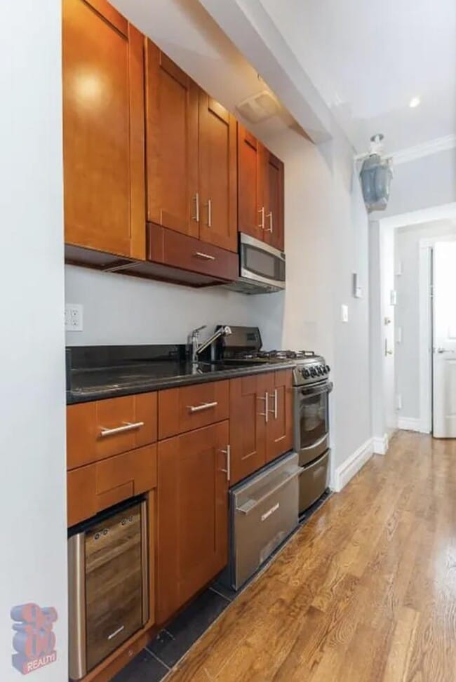 Photo - 248 Mott St Unit 18