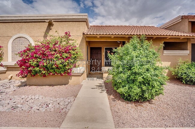 Building Photo - 20420 N 6th Dr Unit 7