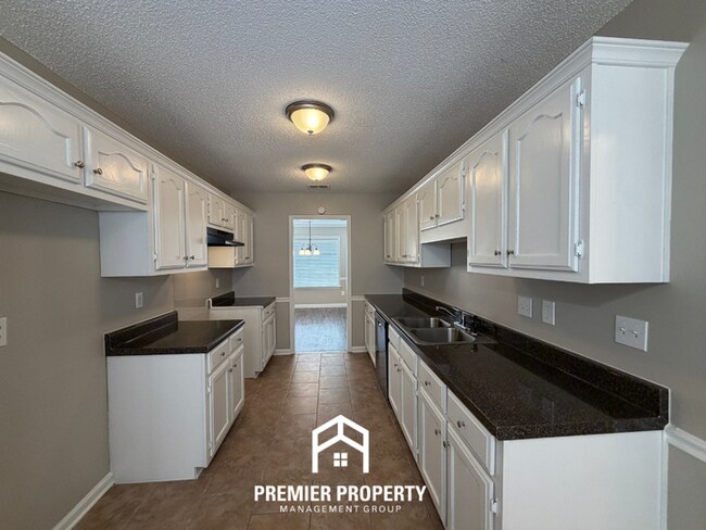 Photo - Bright 3BR/2BA Oakland Home w/ Vaulted Ceilings, Fireplace & Fenced Yard