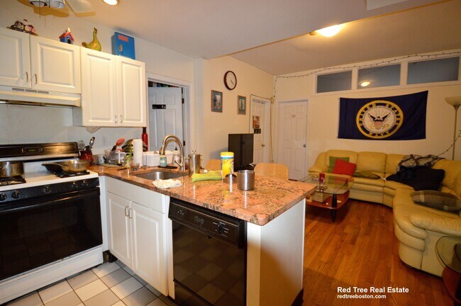 Photo - 324 Saint Paul St Unit 4