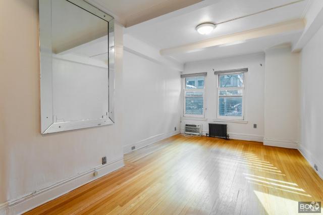 Building Photo - 1 bedroom in New York NY 10022 Unit 1B Rental