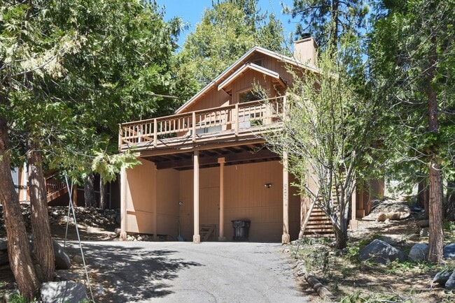 Cozy Armstrong Tract Long Term Furnished L... - Cozy Armstrong Tract Long Term Furnished L...