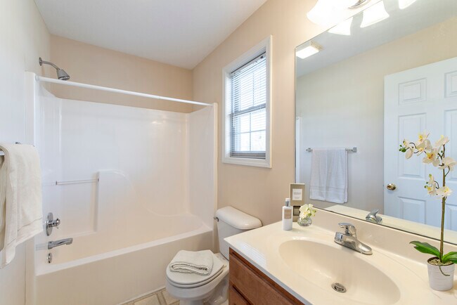 Photo - Somerset Court