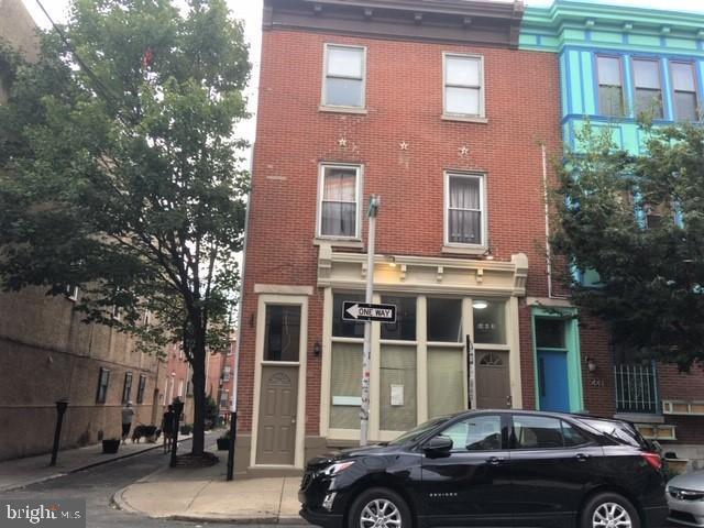 Building Photo - 443 Fairmount Ave Unit D