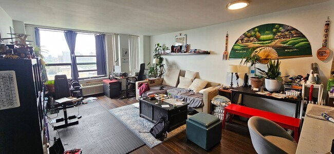 Photo - UPTOWN - GREAT 1BD/1BTH CONDO FOR RENT!