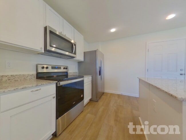 Photo - 1080 Crescent Moon Lp