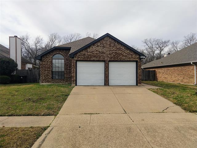 Building Photo - 5704 Congressional Dr