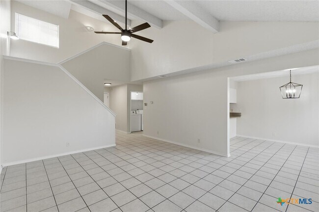 Photo - 115 Crest Dr