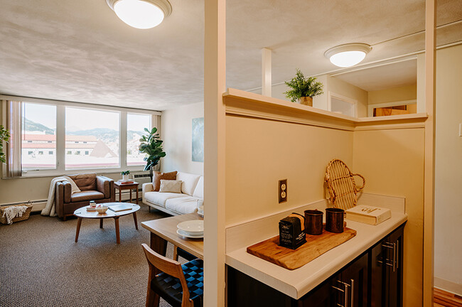 Golden West - Golden West Apartamentos