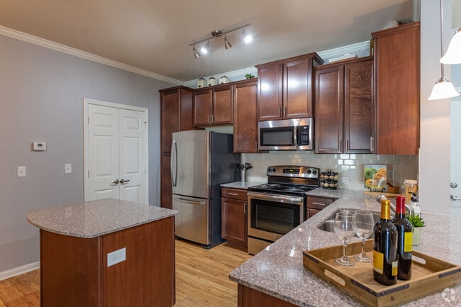 2BR, 2BA - B1SRG - 1225SF - Vintage Crossing