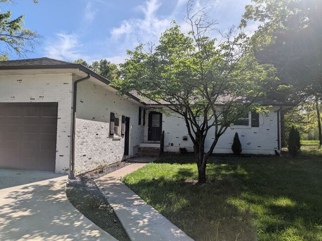 Building Photo - 7802 Rollingwood W Dr Unit 7802 Rollingwood W Dr-1