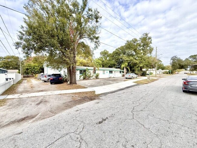 Photo - 2611 41st Ave N