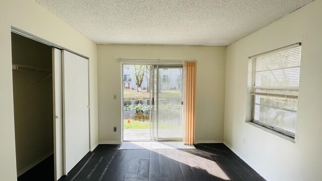 Photo - 7120 Waterside Dr