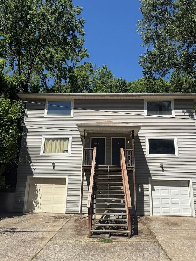 Building Photo - 1004 West St Unit B