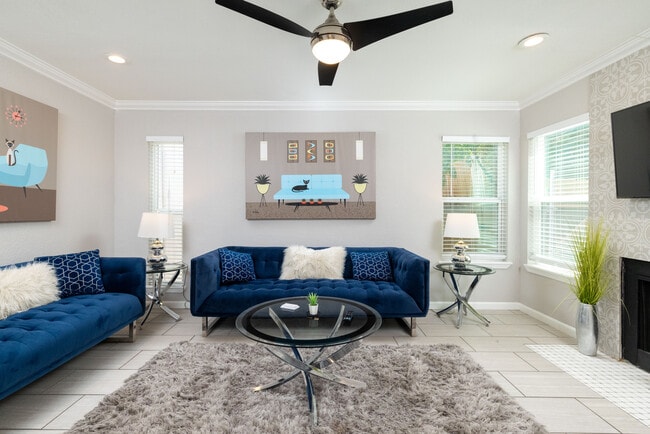 Photo - 2213 Park Hill Dr